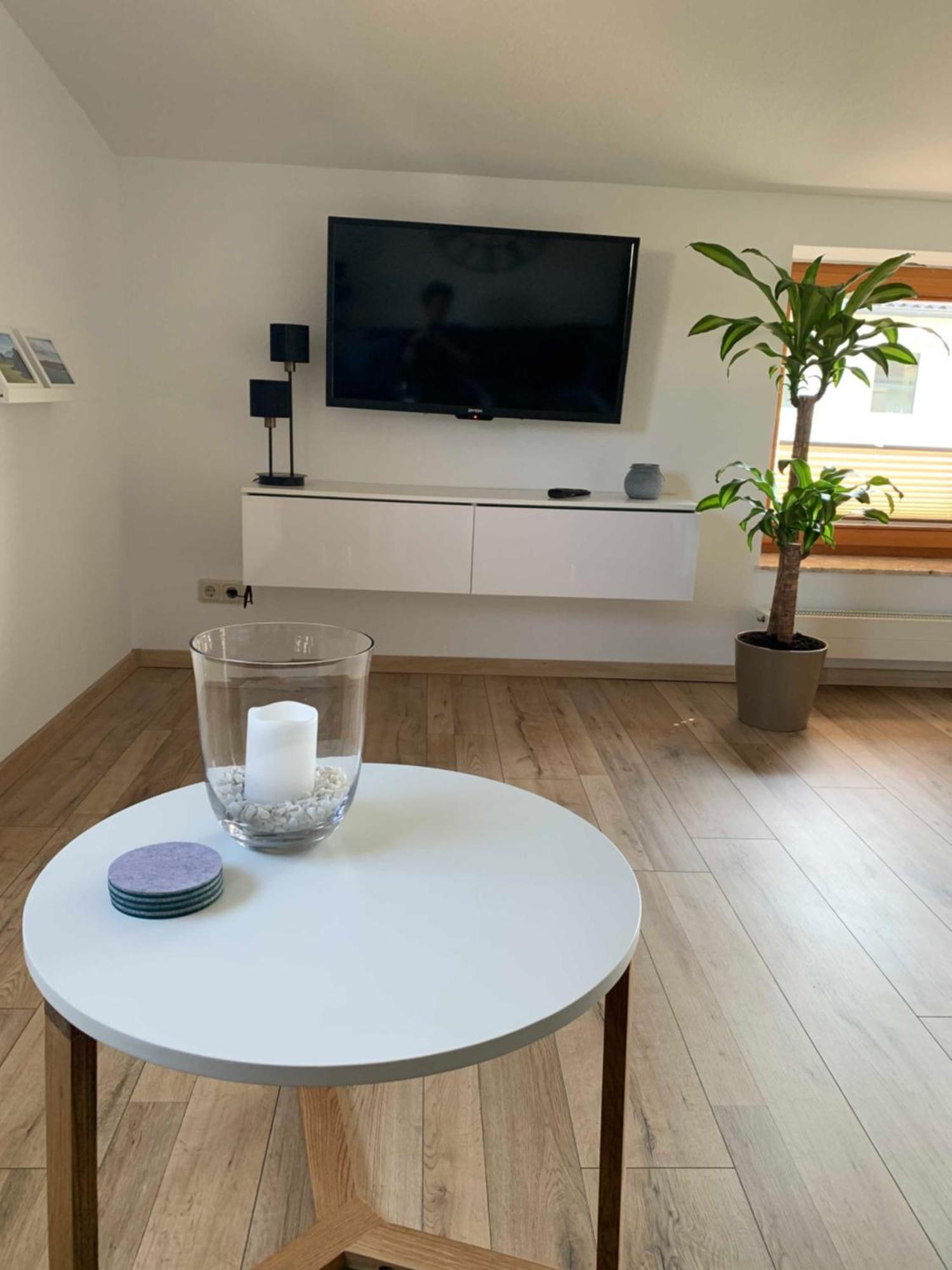 Ferienwohnung In Den Wiesen Albertshausen Esterno foto