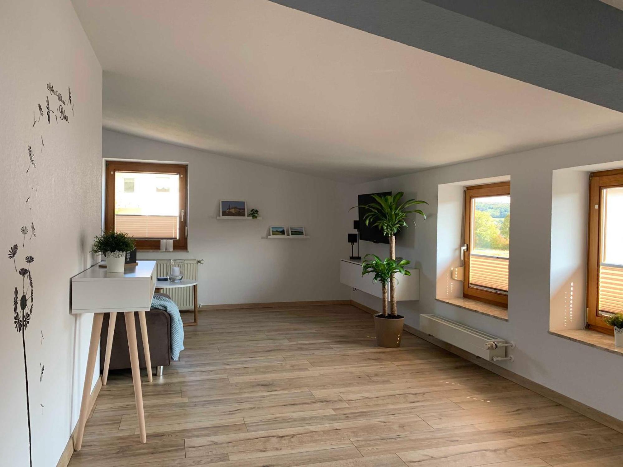 Ferienwohnung In Den Wiesen Albertshausen Esterno foto